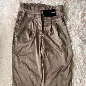 Fashion Nova - Satin trouser- new